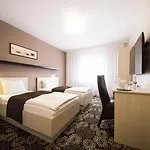 Parkhotel Congress Center 4*