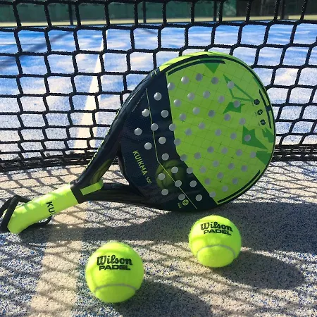 מלון Parkhotel Congress Center