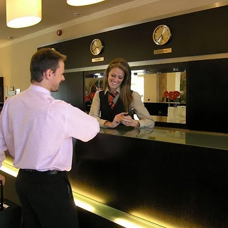 Parkhotel Congress Center מלון 4*