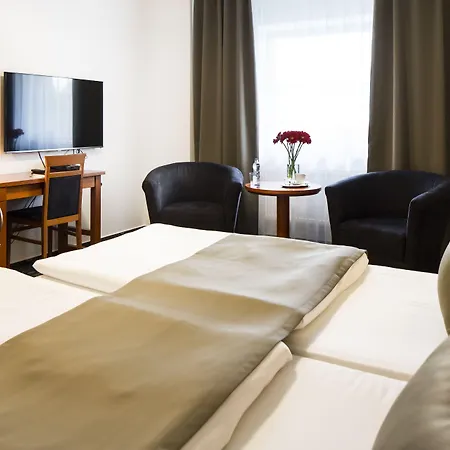 Parkhotel Congress Center Hotel 4*