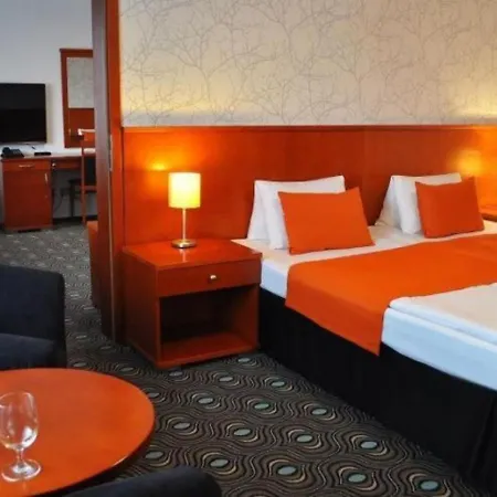 Parkhotel Congress Center Hotel 4*