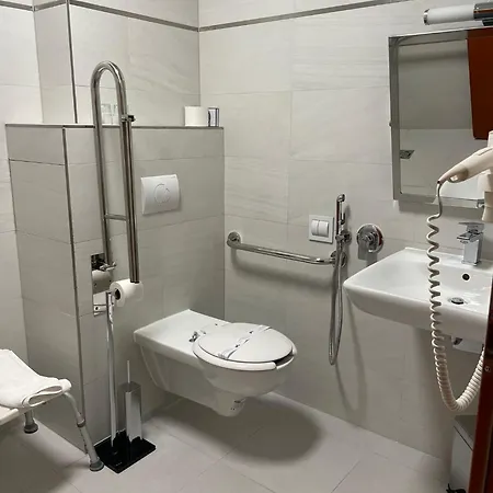 Hotel Parkhotel Congress Center 4*