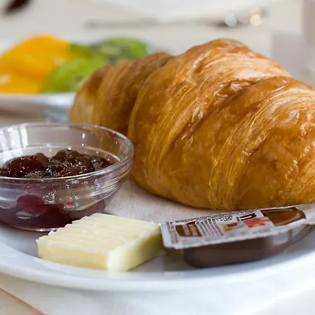 Hotel Parkhotel Congress Center 4*