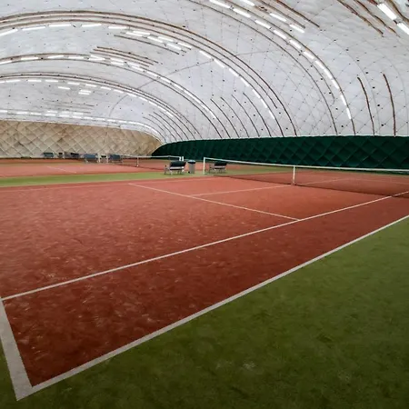 מלון Parkhotel Congress Center