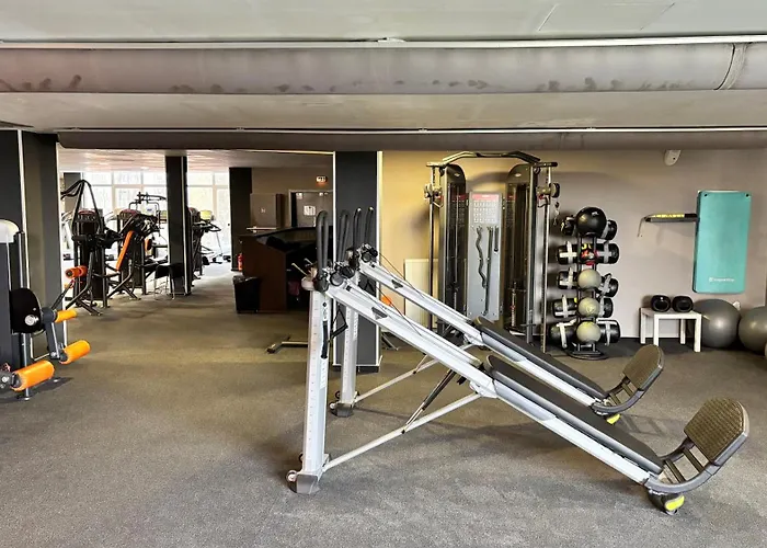 Parkhotel Congress Center מלון 4*