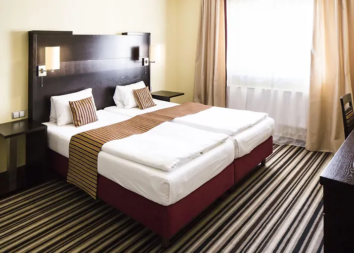 Parkhotel Congress Center מלון