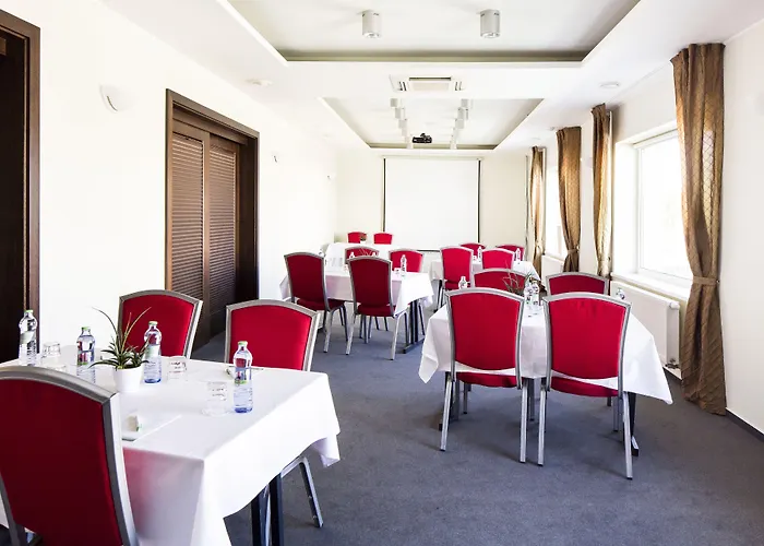 Parkhotel Congress Center 4*